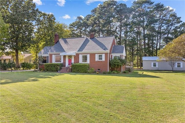 21 Rens RD, Poquoson, VA 23662