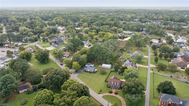 21 Rens RD, Poquoson, VA 23662