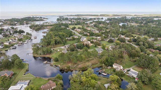 21 Rens RD, Poquoson, VA 23662