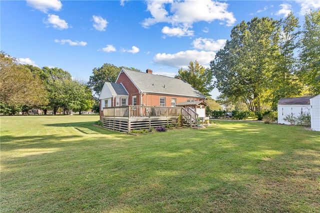 21 Rens RD, Poquoson, VA 23662