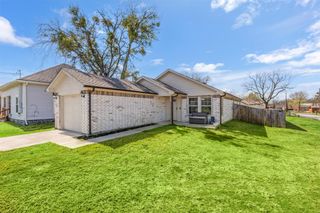 300 Lipscomb Street, Cleburne, TX 76031