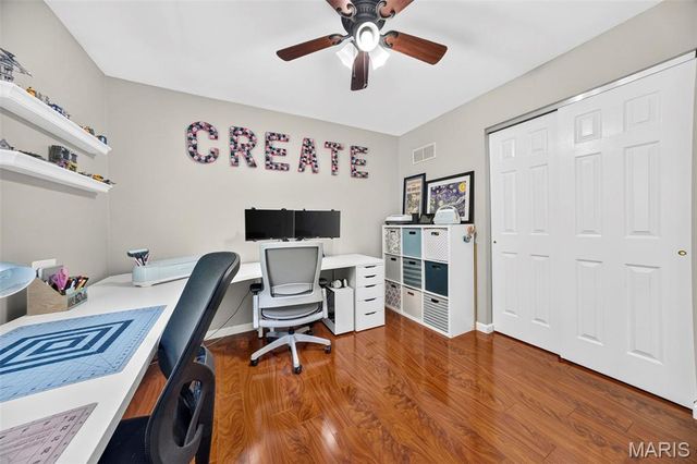 404 Silver Maple Court, Fenton, MO 63026