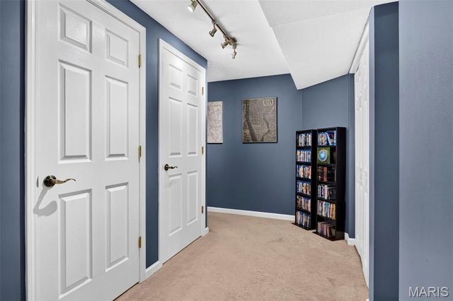 404 Silver Maple Court, Fenton, MO 63026