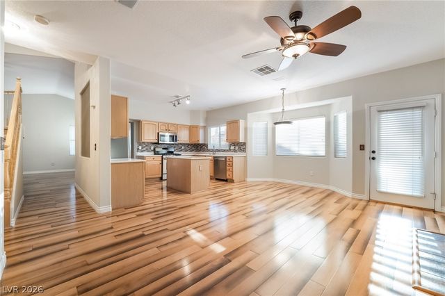 322 Laguna Glen Drive, Henderson, NV 89014