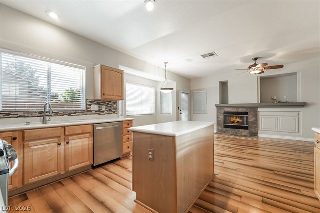 322 Laguna Glen Drive, Henderson, NV 89014