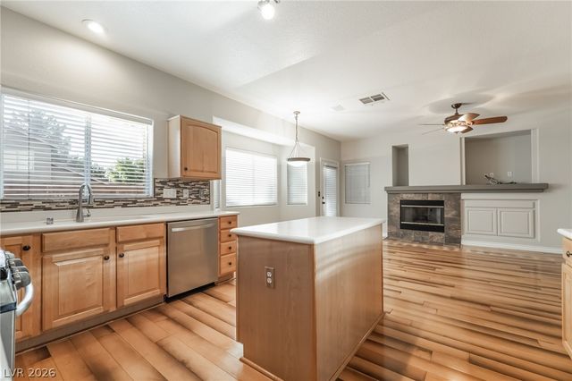 322 Laguna Glen Drive, Henderson, NV 89014