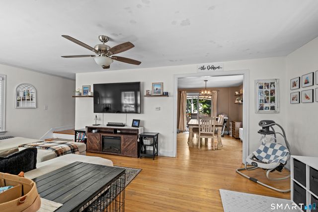 13 Roberts Avenue, Watertown, CT 06795