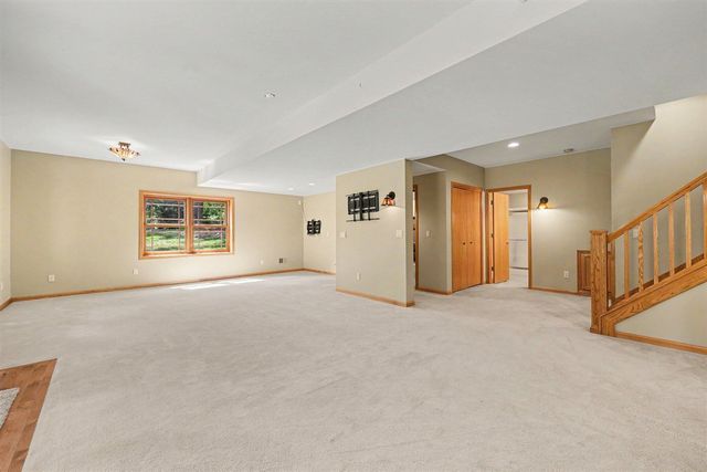 19025 W Old Us Highway 12, Chelsea, MI 48118