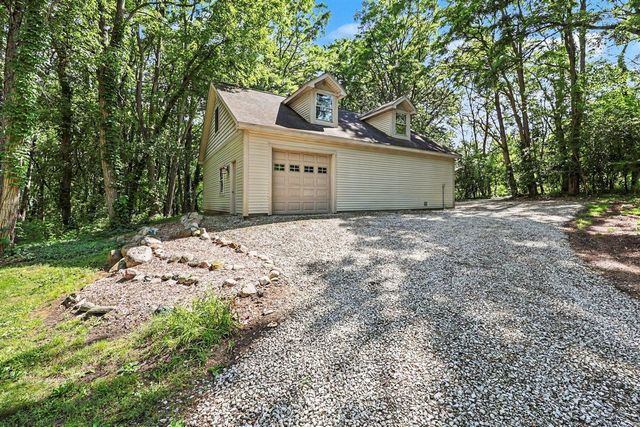 19025 W Old Us Highway 12, Chelsea, MI 48118