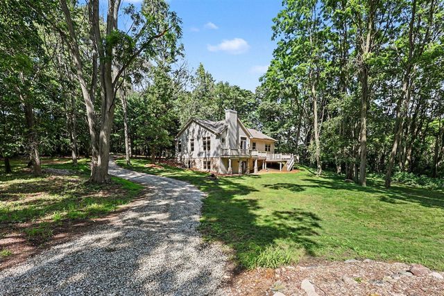 19025 W Old Us Highway 12, Chelsea, MI 48118