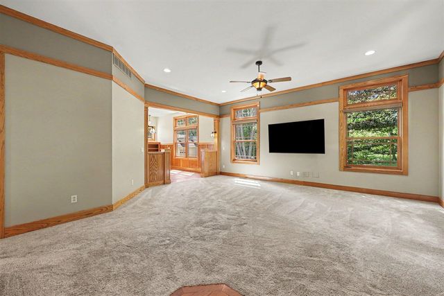 19025 W Old Us Highway 12, Chelsea, MI 48118