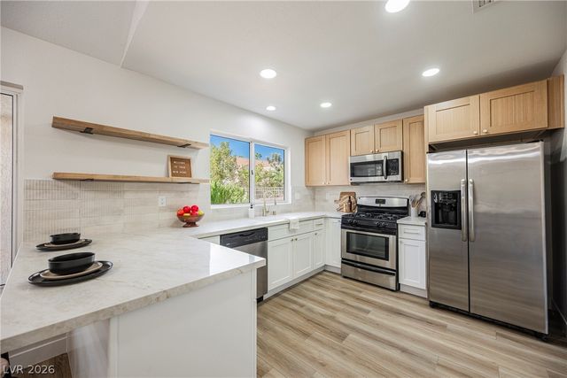 9009 Signal Terrace Drive, Las Vegas, NV 89134