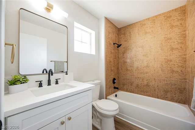 9009 Signal Terrace Drive, Las Vegas, NV 89134