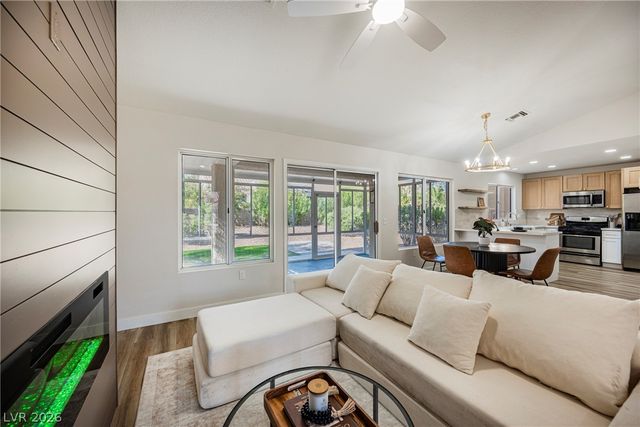 9009 Signal Terrace Drive, Las Vegas, NV 89134