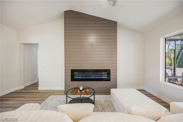 9009 Signal Terrace Drive, Las Vegas, NV 89134
