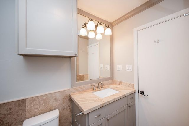 9015 Gaylord Drive 57, Hedwig Village, TX 77024