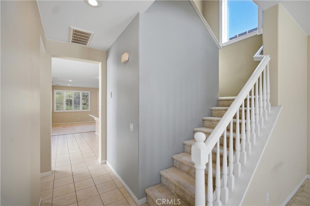 Image 10 of property listing at 653 E Gardenia Drive, Azusa, CA 91702