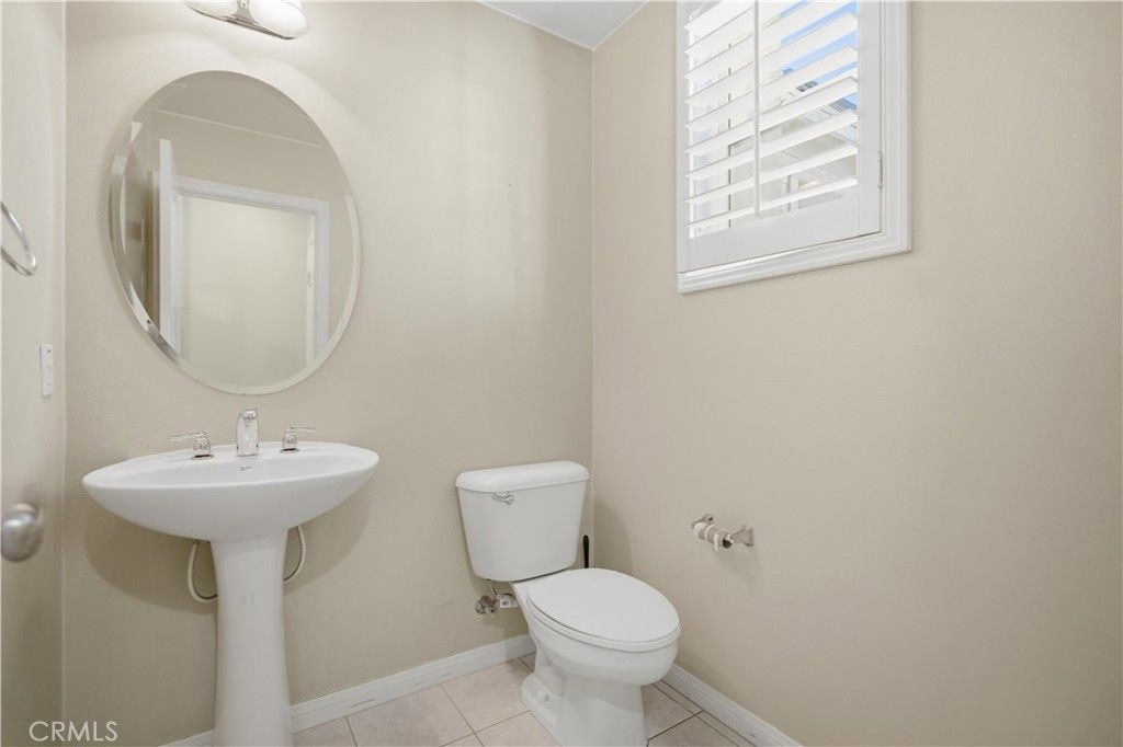 Image 12 of property listing at 653 E Gardenia Drive, Azusa, CA 91702