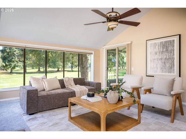 31782 Sw FAIRWAY VILLAGE Loop, Wilsonville, OR 97070