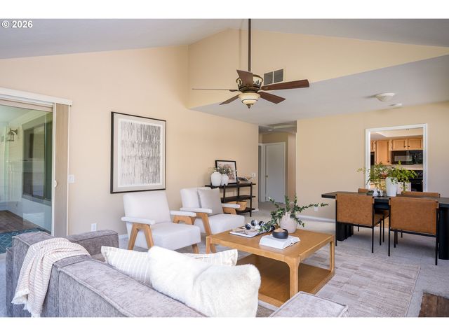 31782 Sw FAIRWAY VILLAGE Loop, Wilsonville, OR 97070