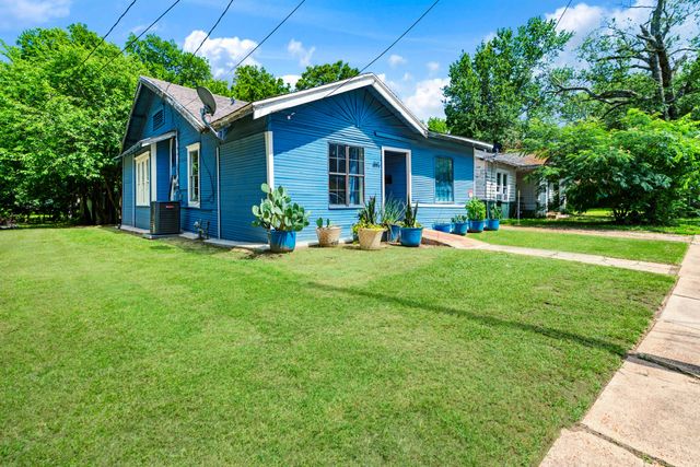 947 SE 6th Street, Paris, TX 75460