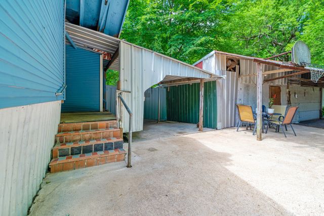 947 SE 6th Street, Paris, TX 75460