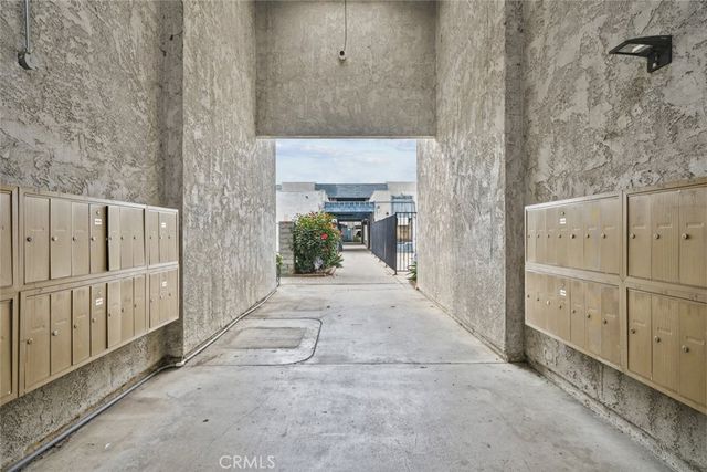 8801 Willis Avenue 34, Panorama City, CA 91402