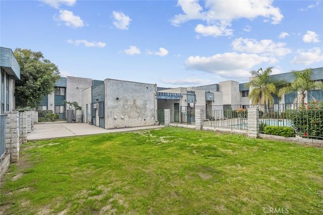 8801 Willis Avenue 34, Panorama City, CA 91402