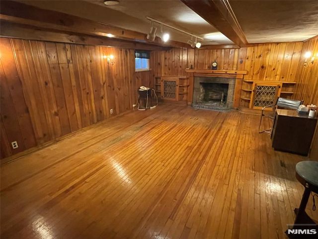 1 Grange Court, Teaneck, NJ 07666