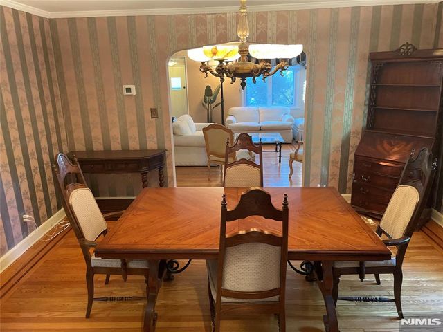 1 Grange Court, Teaneck, NJ 07666