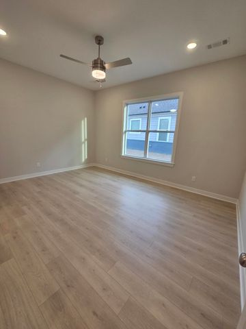 340 OAK HAVEN CIR, Oakland, TN 38060