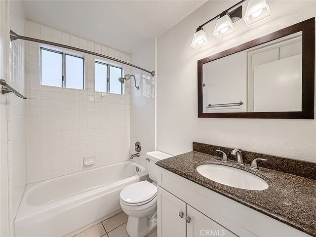 24524 Mcbean 14, Valencia, CA 91355