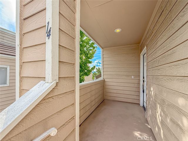 24524 Mcbean 14, Valencia, CA 91355