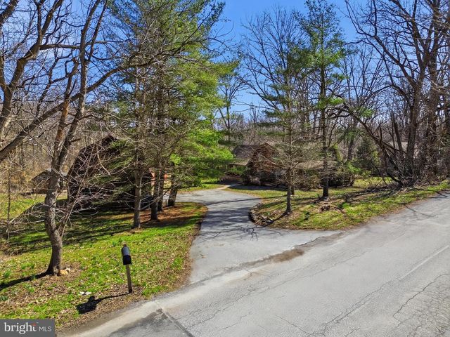 24 GRIST MILL LN, West Grove, PA 19390