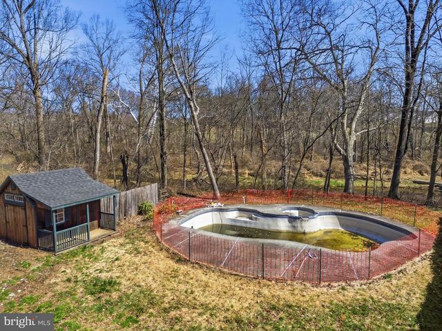 24 GRIST MILL LN, West Grove, PA 19390