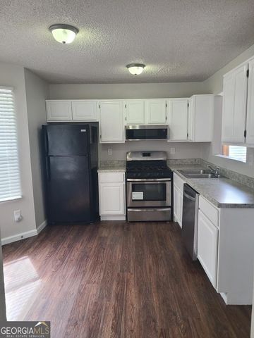 1604 Picadilly Court NE, Conyers, GA 30013