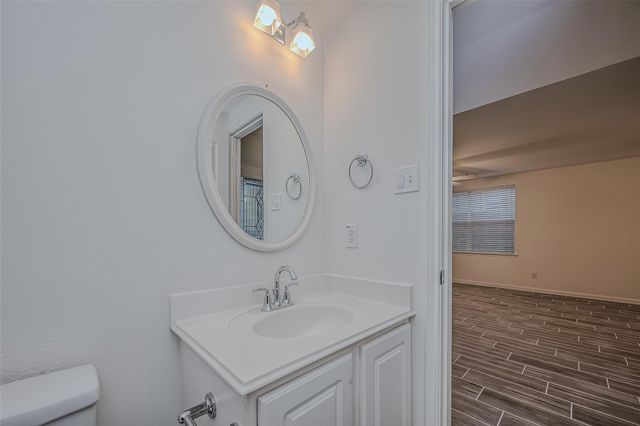 34 S Willow Point Circle, The Woodlands, TX 77382