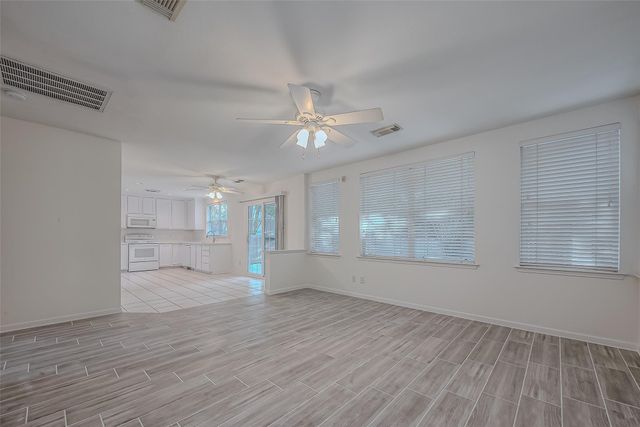 34 S Willow Point Circle, The Woodlands, TX 77382