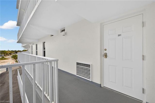 7000 Estero BLVD 201, Fort Myers Beach, FL 33931