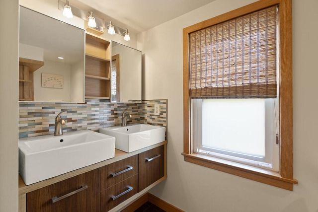 12 Headland Way, Medford, MA 02155