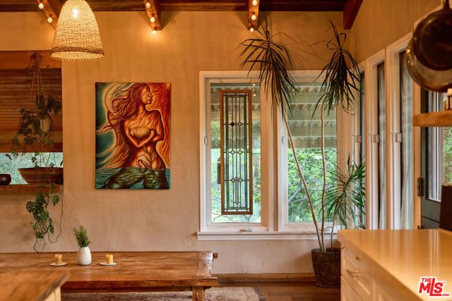 22068 Topanga School Road, Topanga (los Angeles), CA 90290