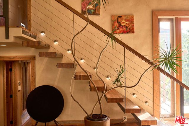 22068 Topanga School Road, Topanga (los Angeles), CA 90290