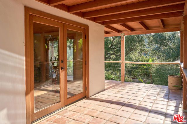 22068 Topanga School Road, Topanga (los Angeles), CA 90290