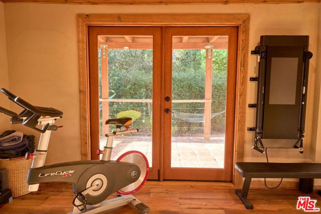 22068 Topanga School Road, Topanga (los Angeles), CA 90290