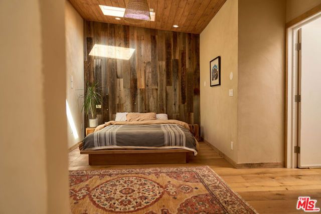 22068 Topanga School Road, Topanga (los Angeles), CA 90290