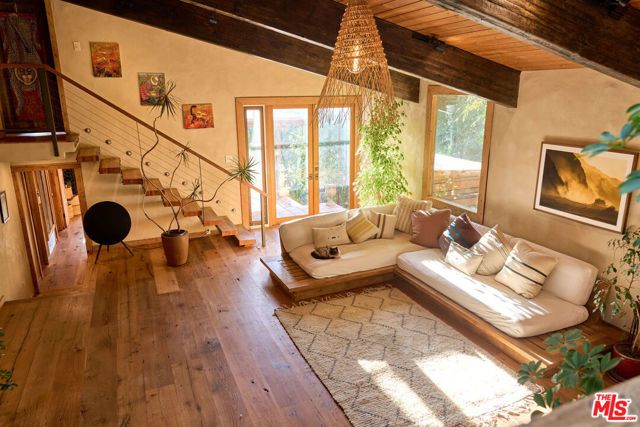 22068 Topanga School Road, Topanga (los Angeles), CA 90290