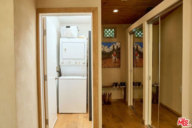 22068 Topanga School Road, Topanga (los Angeles), CA 90290