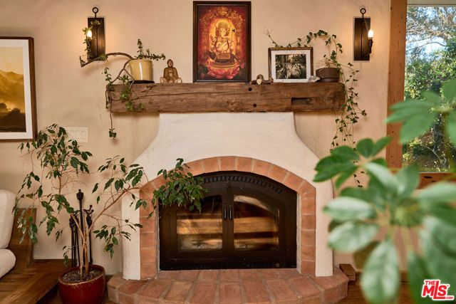 22068 Topanga School Road, Topanga (los Angeles), CA 90290