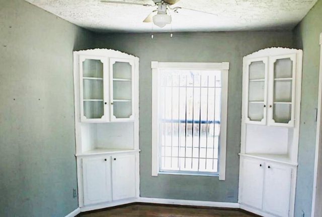1429 N Durham Drive, Houston, TX 77008