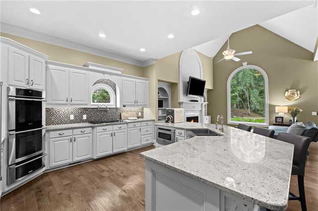 3915 Merriweather Woods, Johns Creek, GA 30022